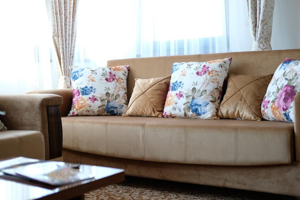New Hotel Илиджа Экстерьер фото