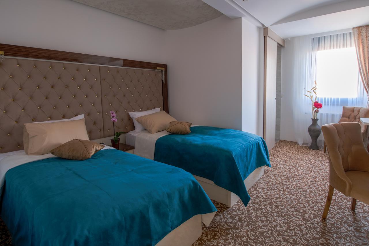 New Hotel Илиджа Экстерьер фото