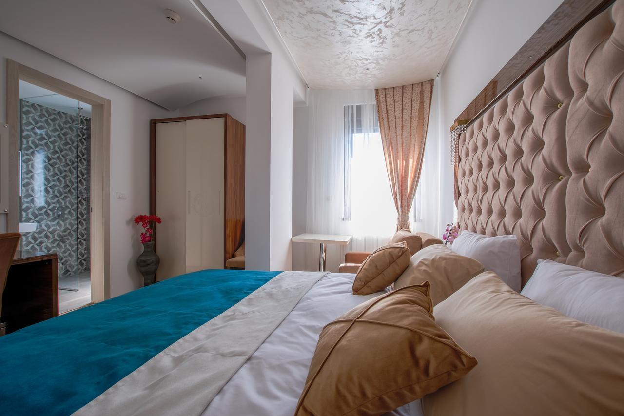 New Hotel Илиджа Экстерьер фото