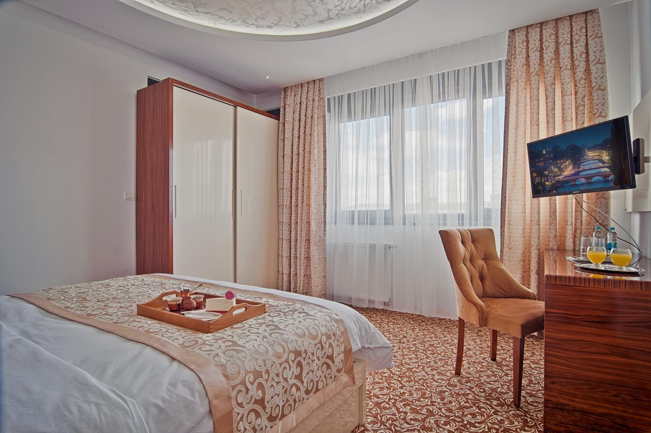 New Hotel Илиджа Экстерьер фото