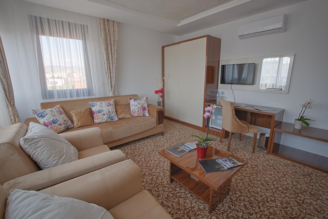 New Hotel Илиджа Экстерьер фото