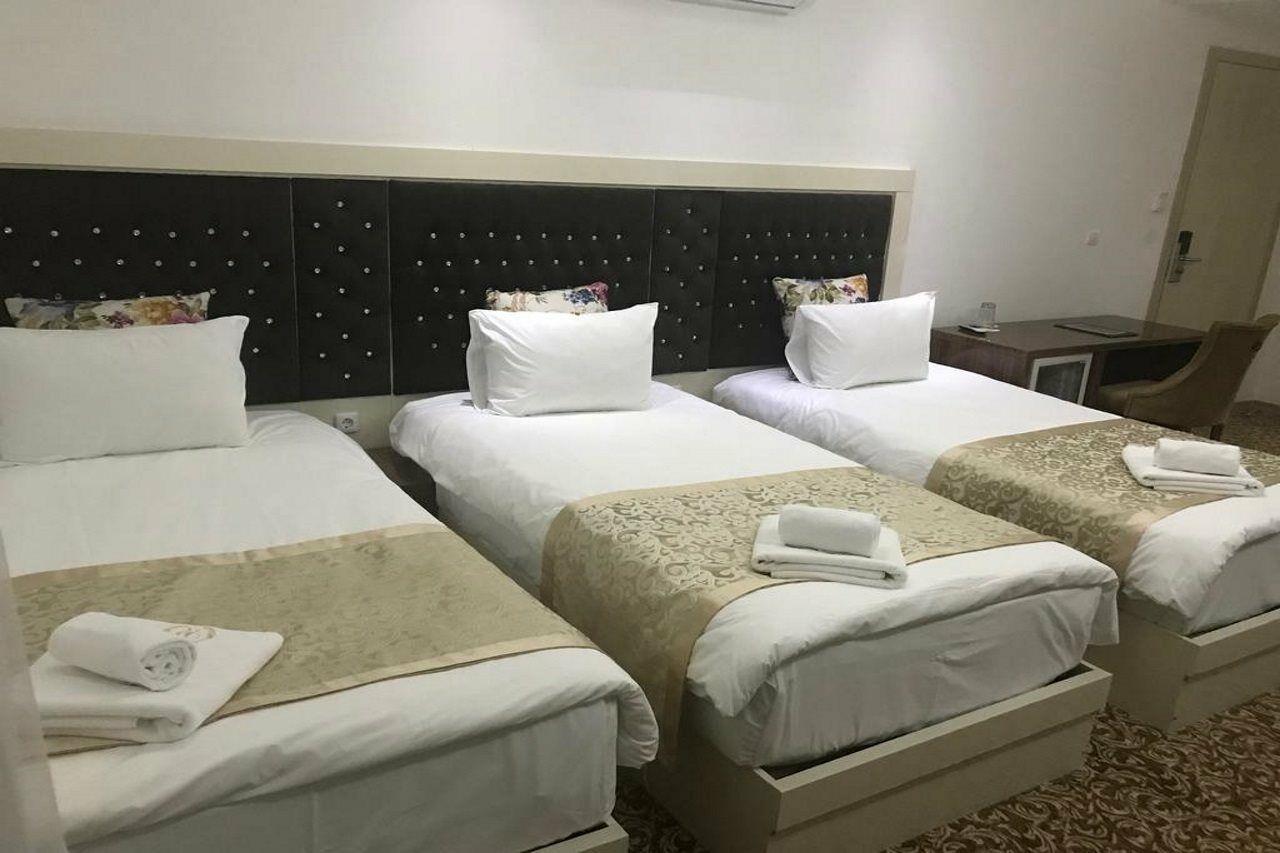 New Hotel Илиджа Экстерьер фото